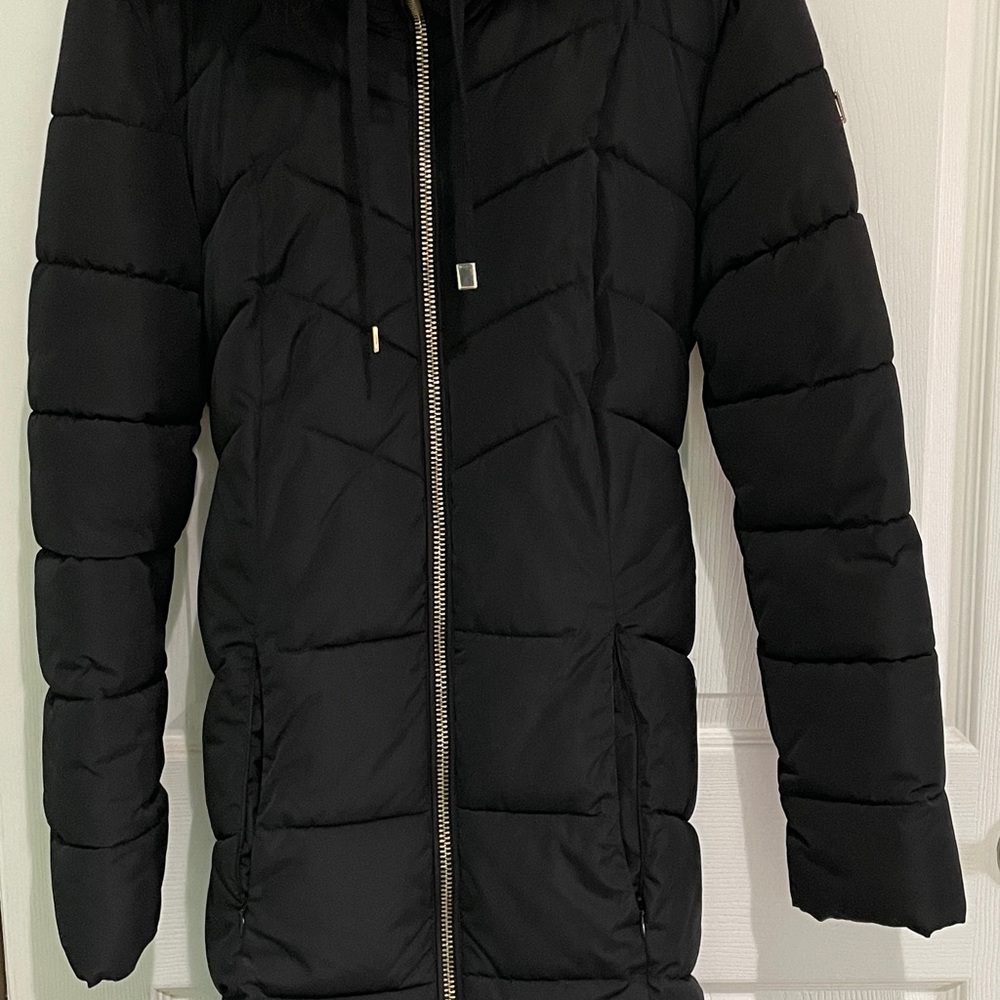 Women's Small Guess Black Puffer Jacket